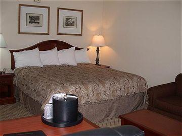 Days & By Wyndham Ne Hotel 2*